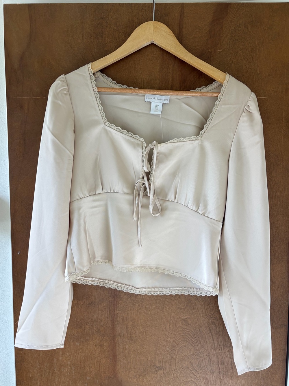 House of Harlow 1960 Lace-Trim Cream Top